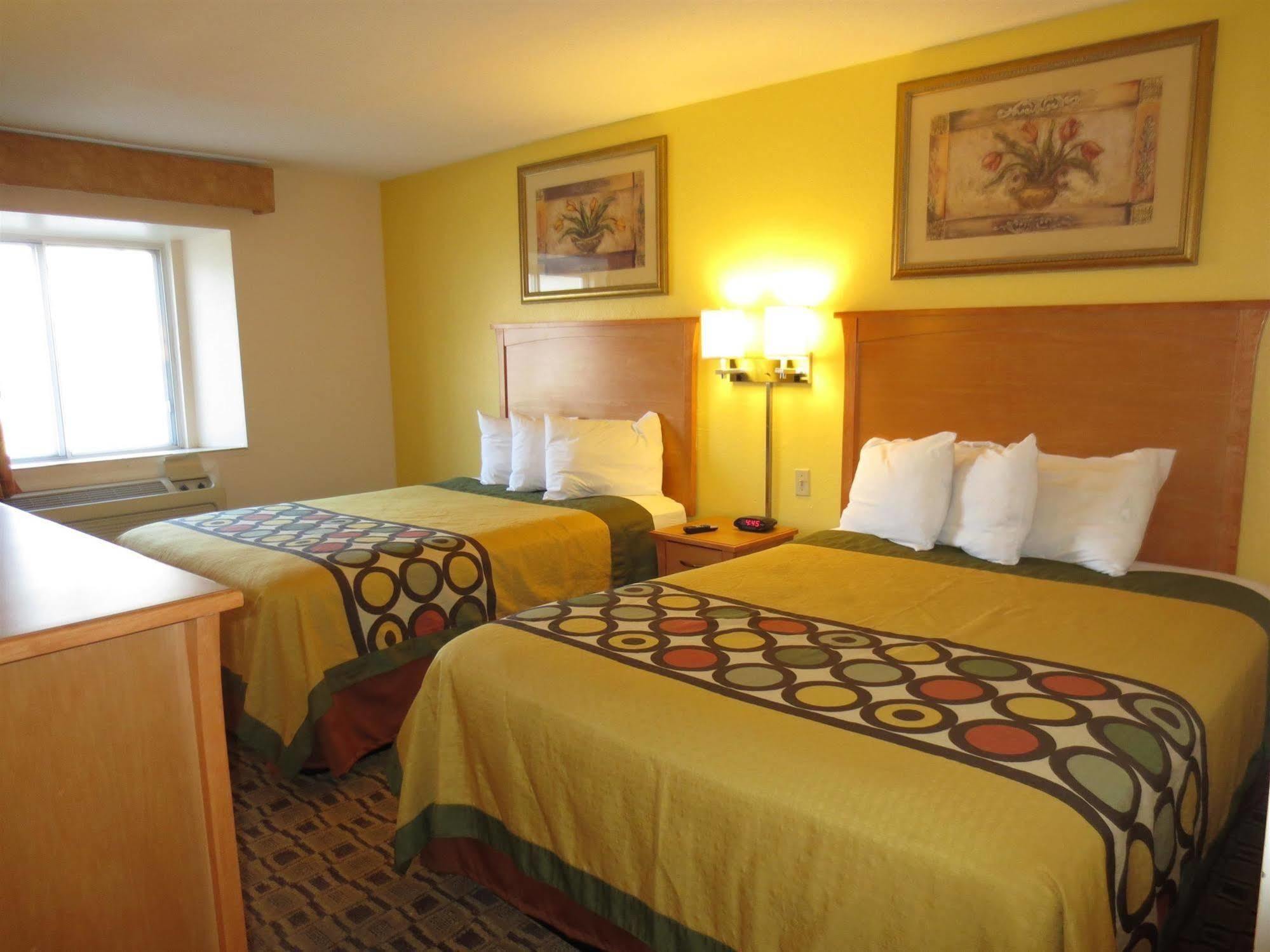 American Best Value Inn ローレンス エクステリア 写真